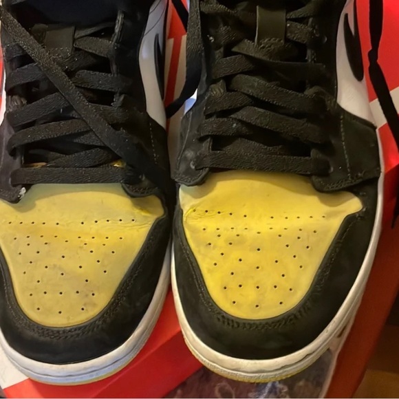 Air Jordan one yellow toe - Picture 5 of 9